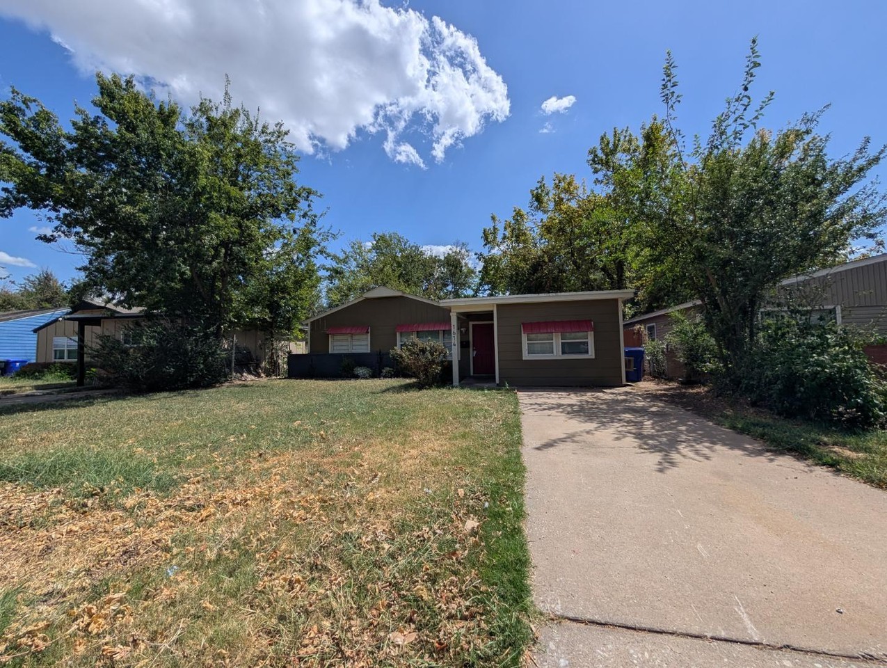 1614 Iowa St - Photo 4 of 20