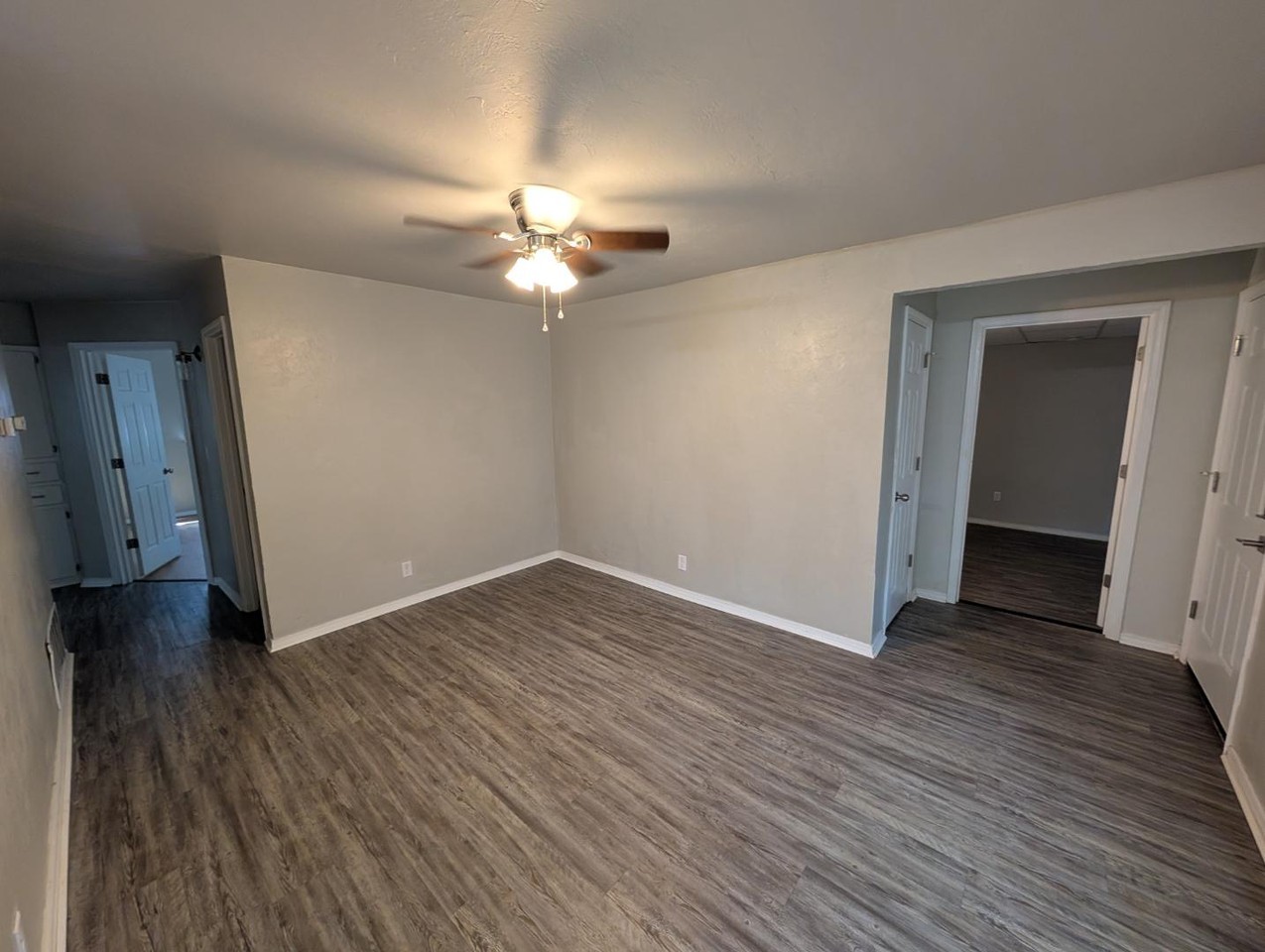 1614 Iowa St - Photo 7 of 20