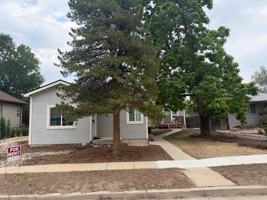 featured image of 1420 Front St