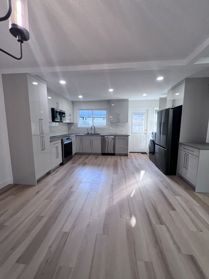 869 Gale Drive - Photo 2 of 27