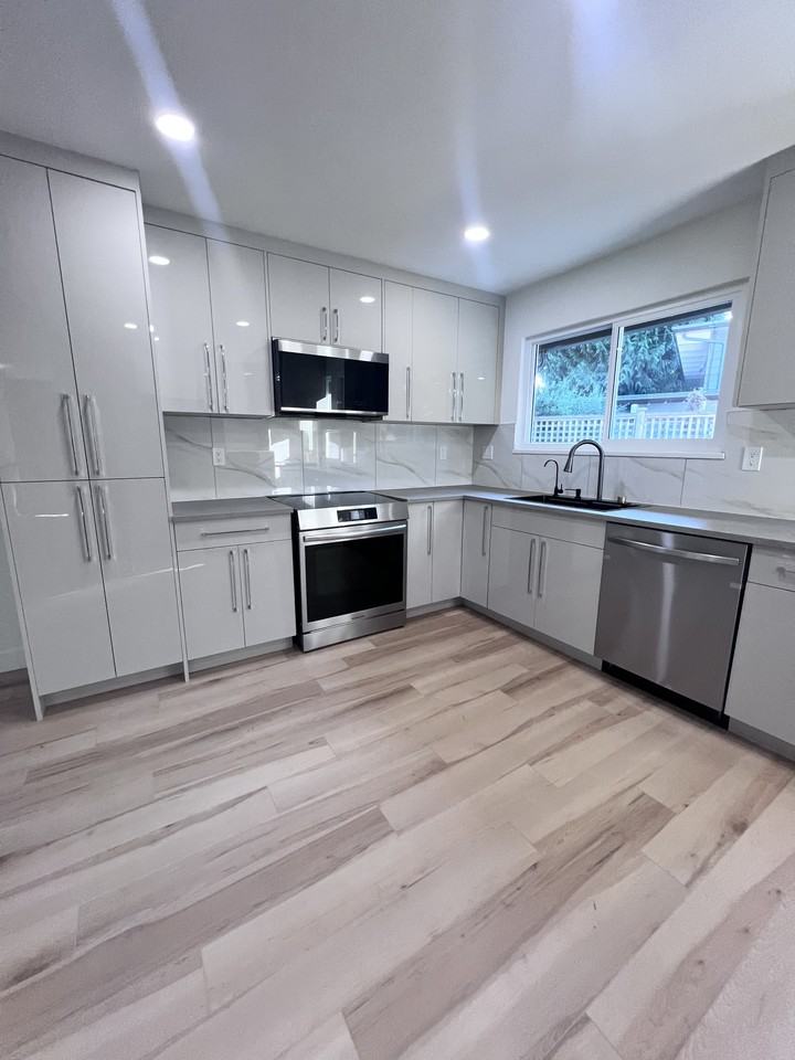 869 Gale Drive - Photo 5 of 27