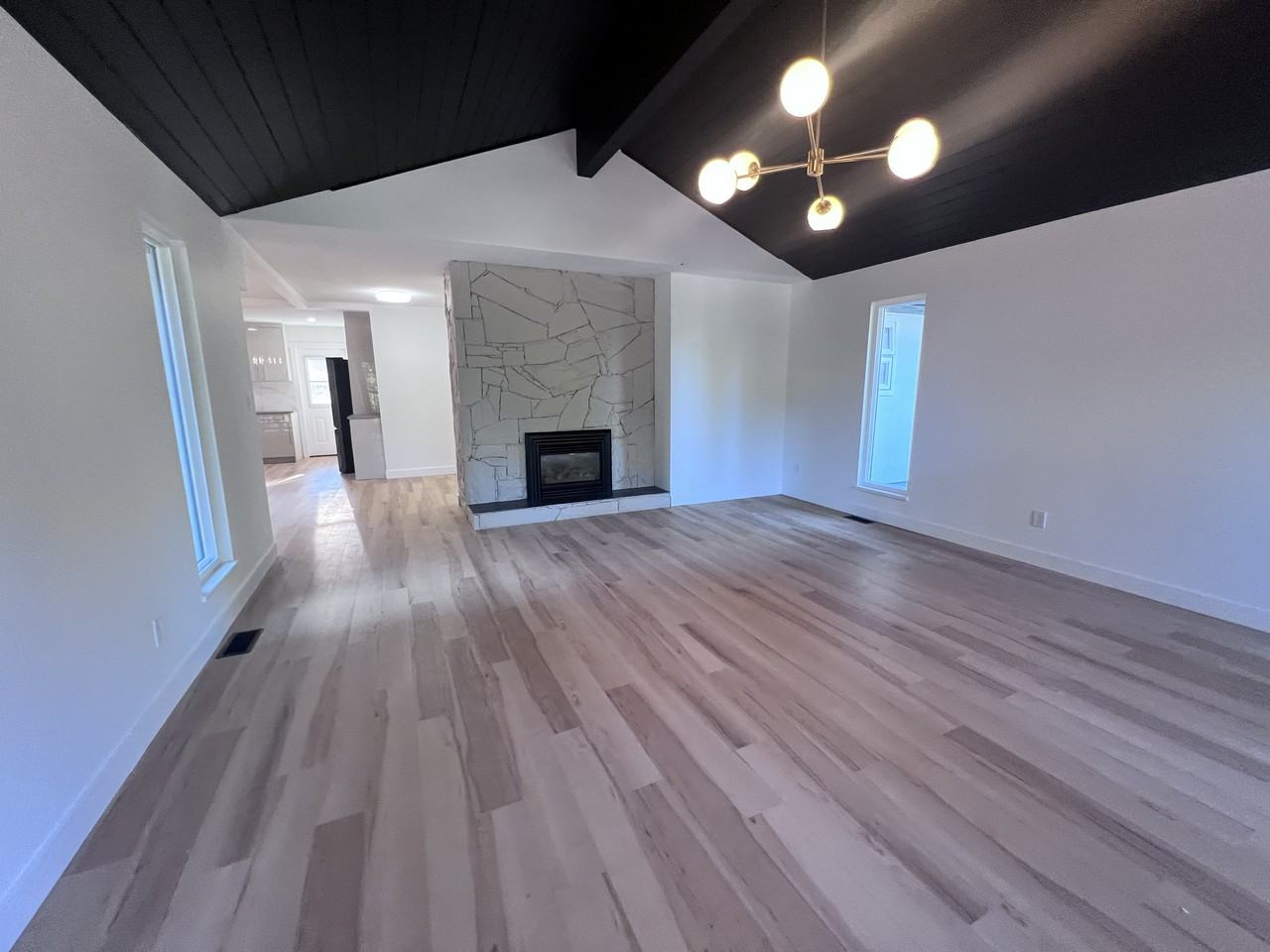 869 Gale Drive - Photo 6 of 27