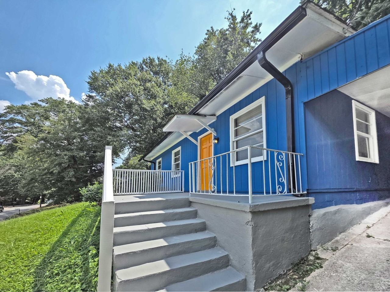 310 Lincoln St Sw - Photo 4 of 23