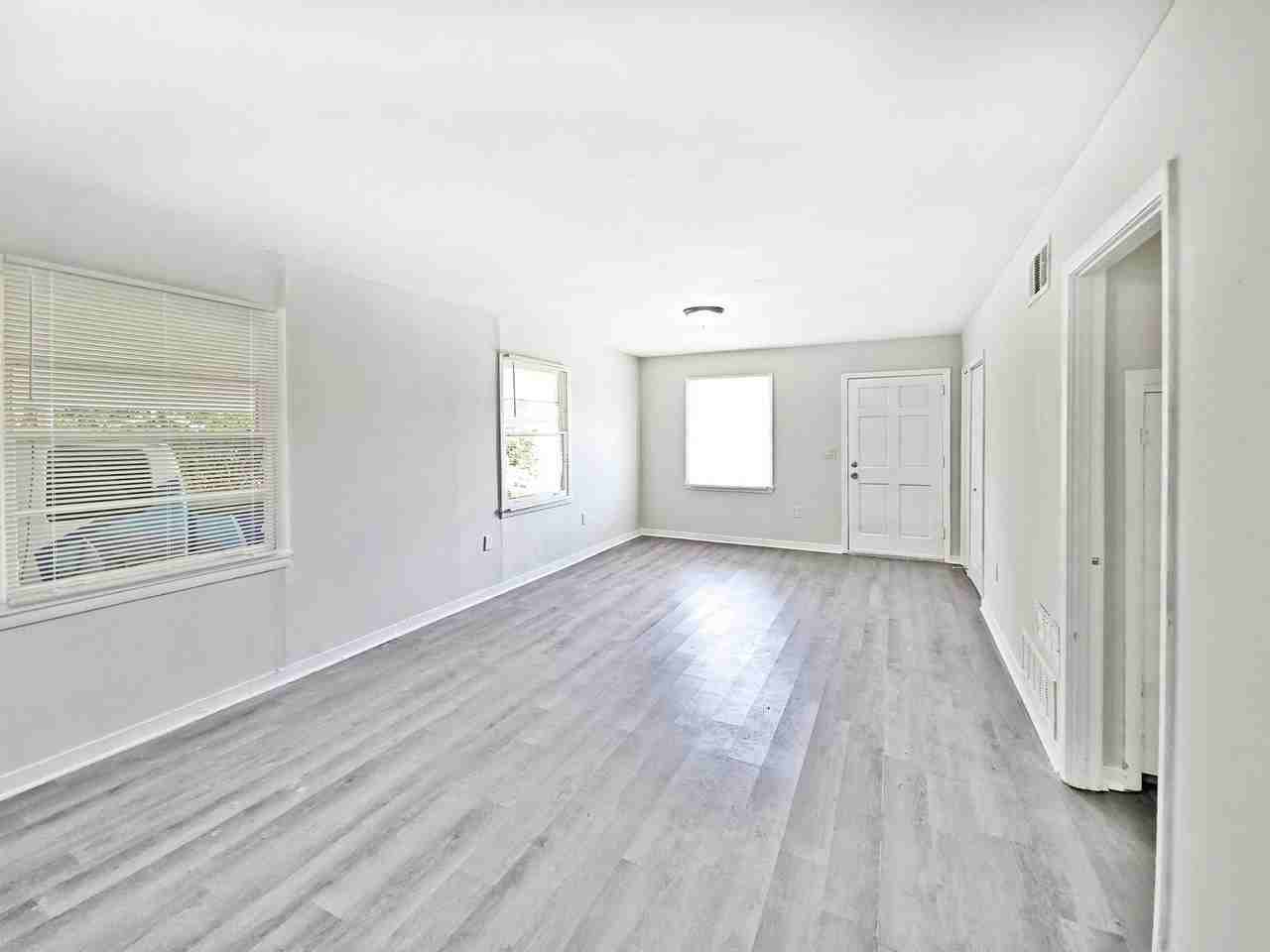 310 Lincoln St Sw - Photo 7 of 23