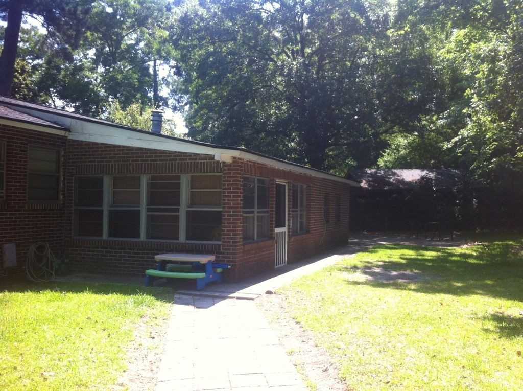 1 Murray Hill Dr #1 - Photo 2 of 16