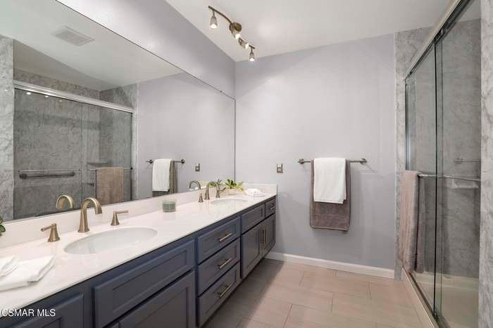 11 Corinne Drive - Photo 6 of 14