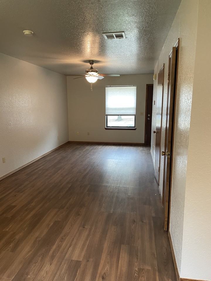 110 N Baumann Ave #1 - Photo 3 of 21
