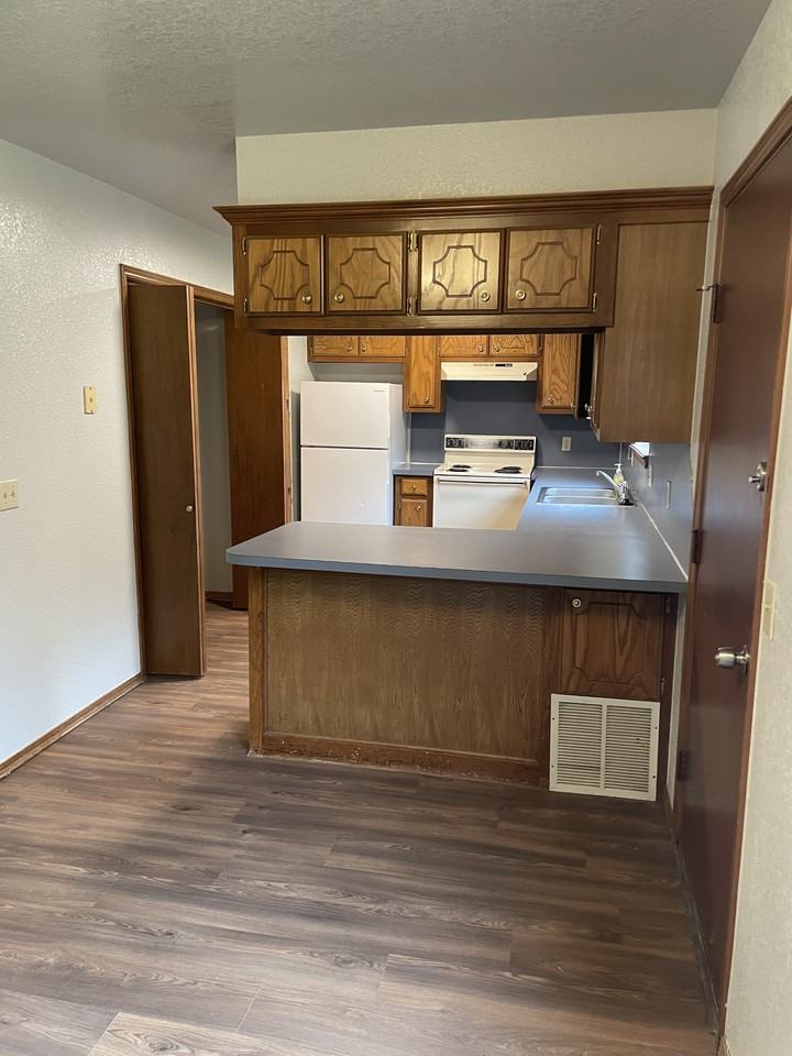 110 N Baumann Ave #1 - Photo 6 of 21