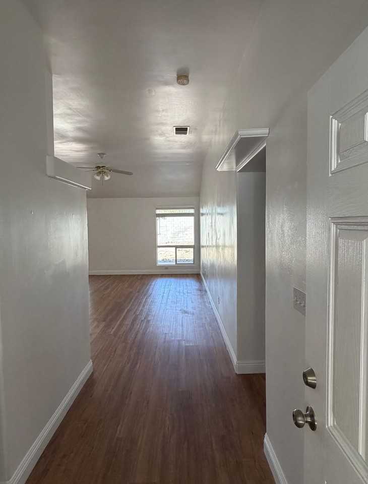 5800 Potenza Ln - Photo 7 of 50