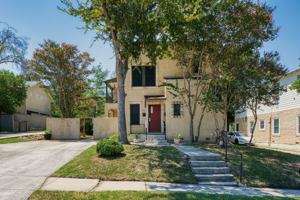 featured image of 526 Pershing Ave