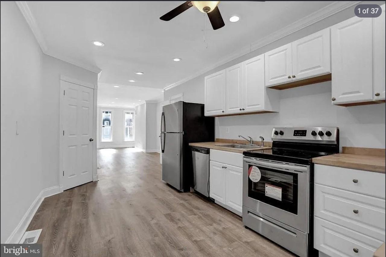 1520 Holbrook St - Photo 2 of 16