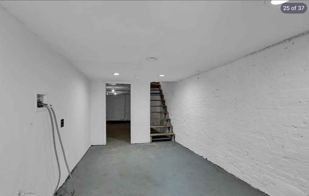 1520 Holbrook St - Photo 5 of 16