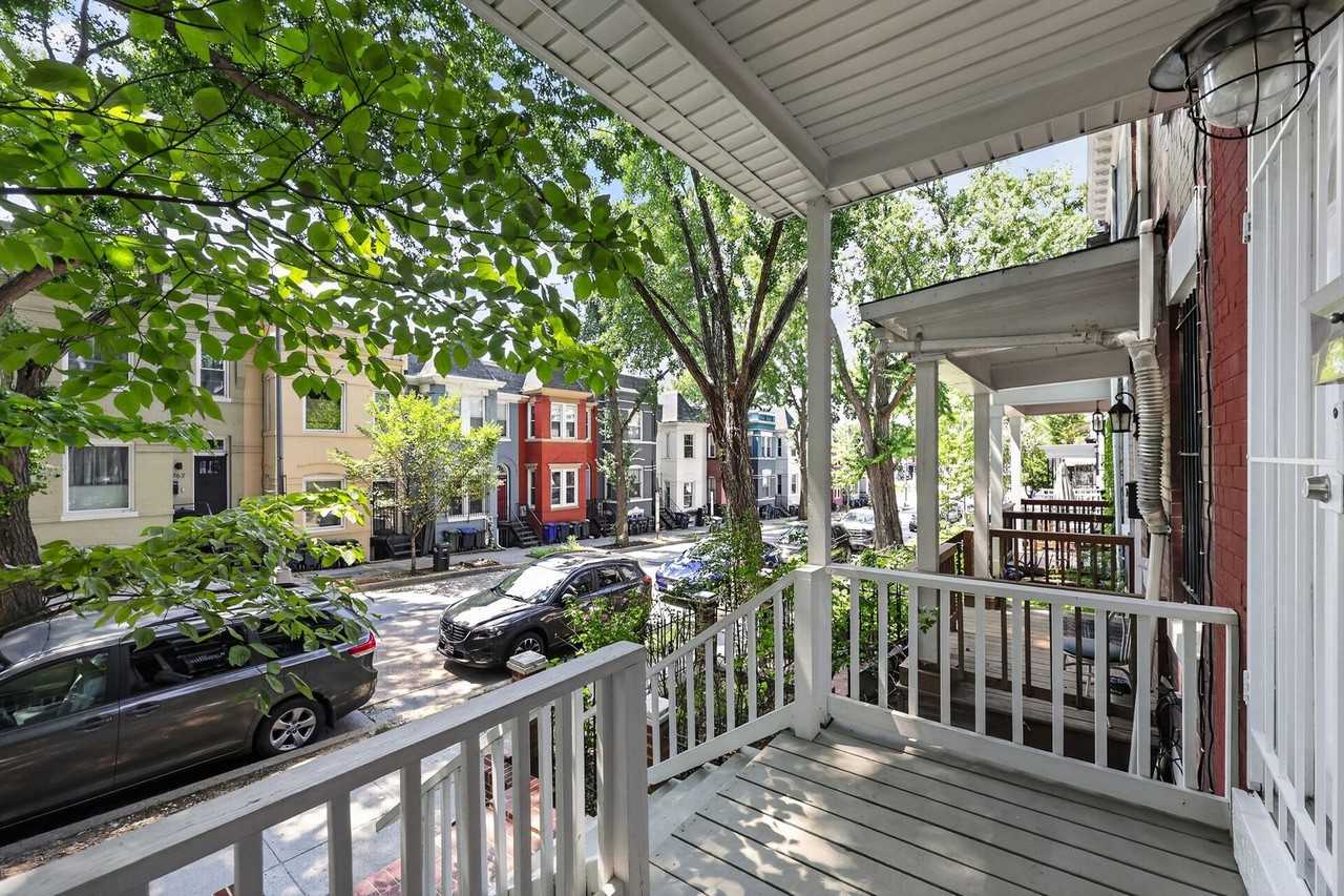 759 Harvard St Nw - Photo 3 of 30