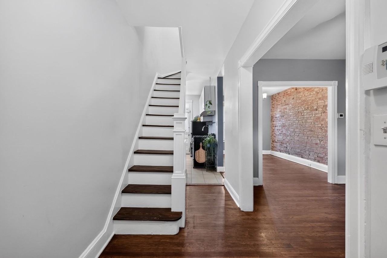 759 Harvard St Nw - Photo 6 of 30