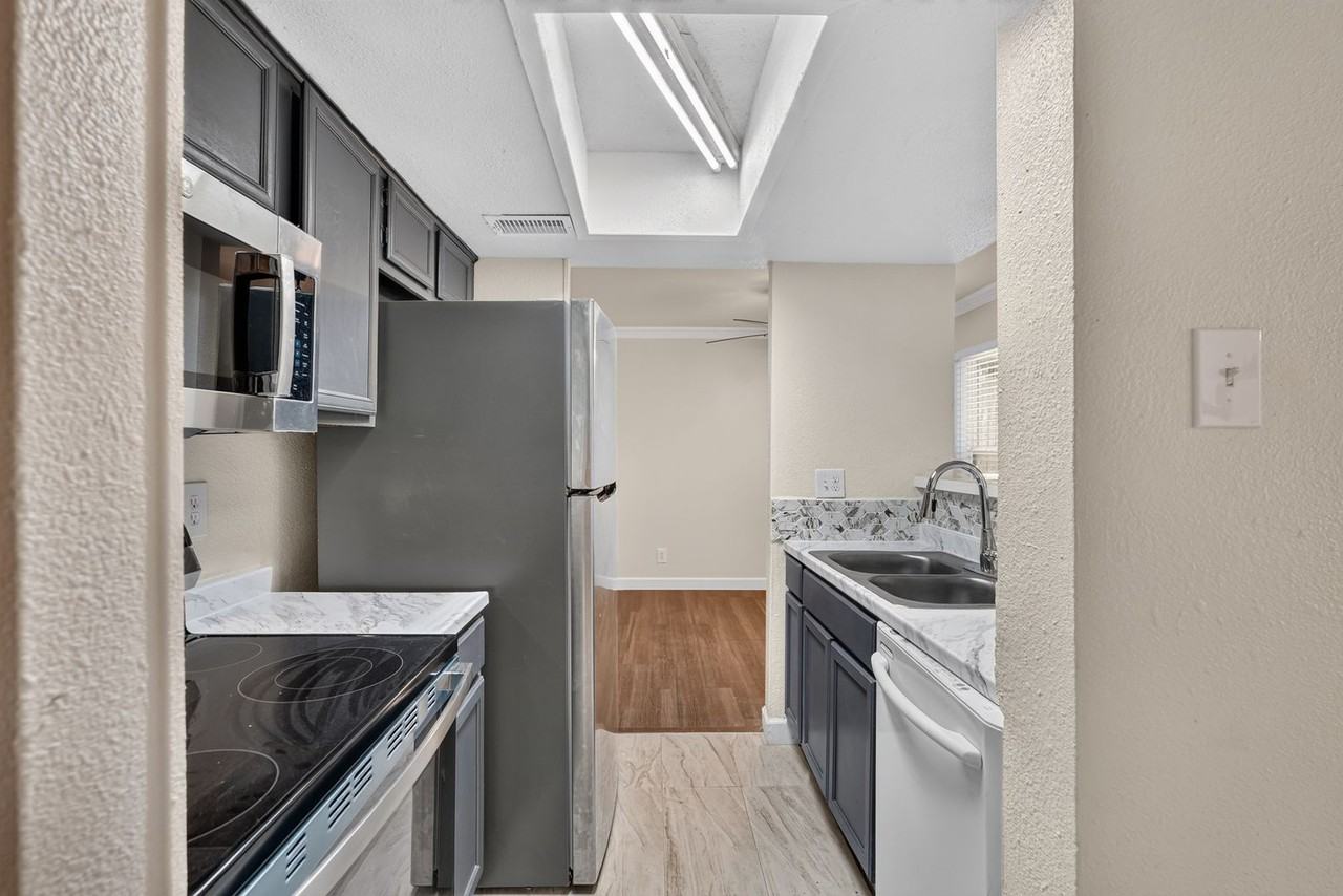 9170 Forest Wood #111 - Photo 7 of 21