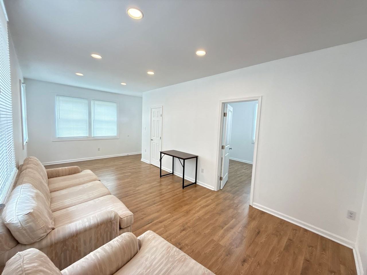 237 4th Ave - Photo 3 of 20