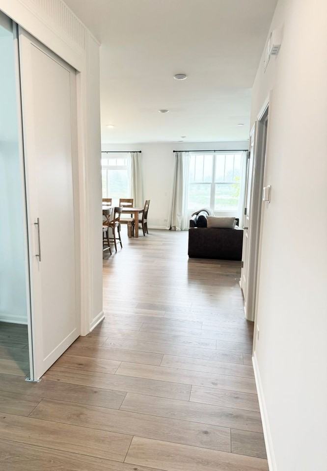 715 Alberta Ave - Photo 4 of 17