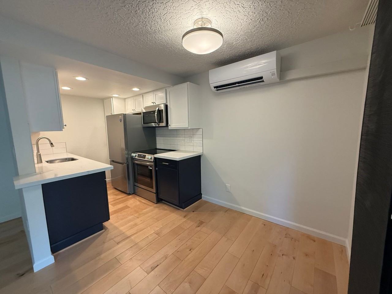 11 Crestfield Ct - Photo 6 of 14