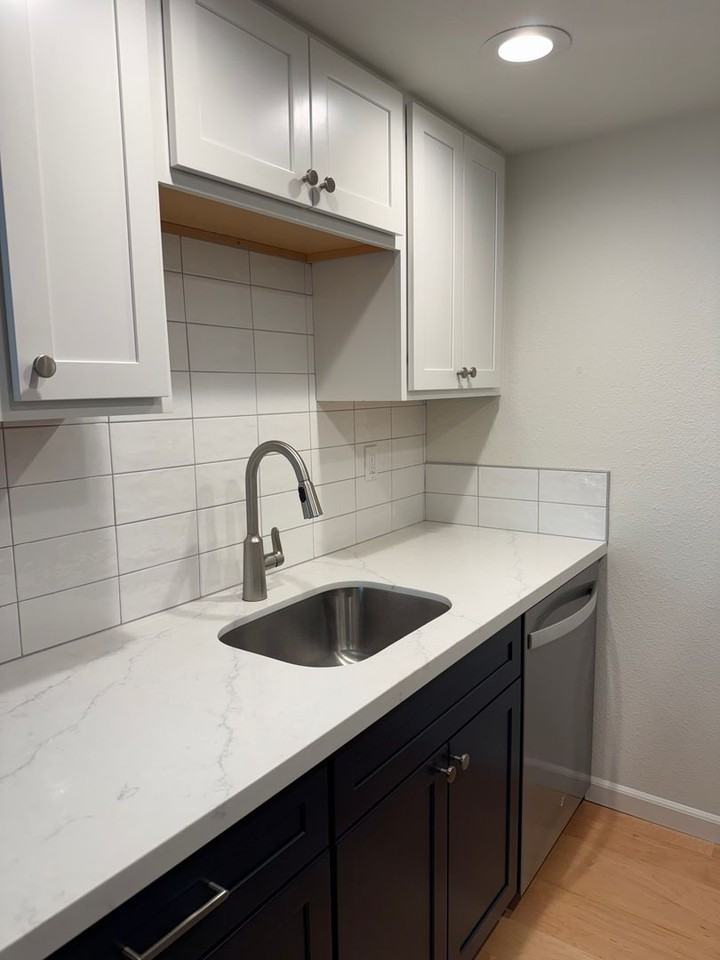 11 Crestfield Ct - Photo 7 of 14