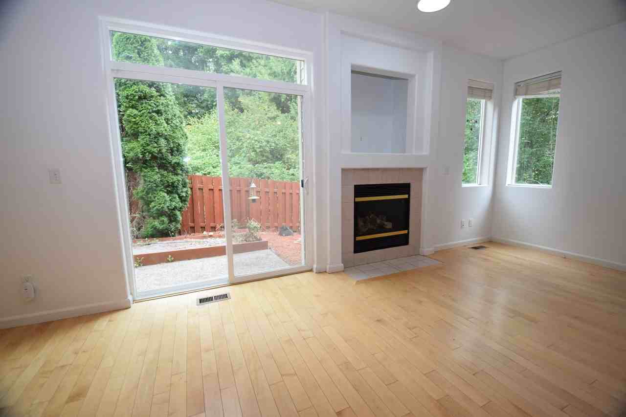 432 Ne 57th Ave #1 - Photo 3 of 36