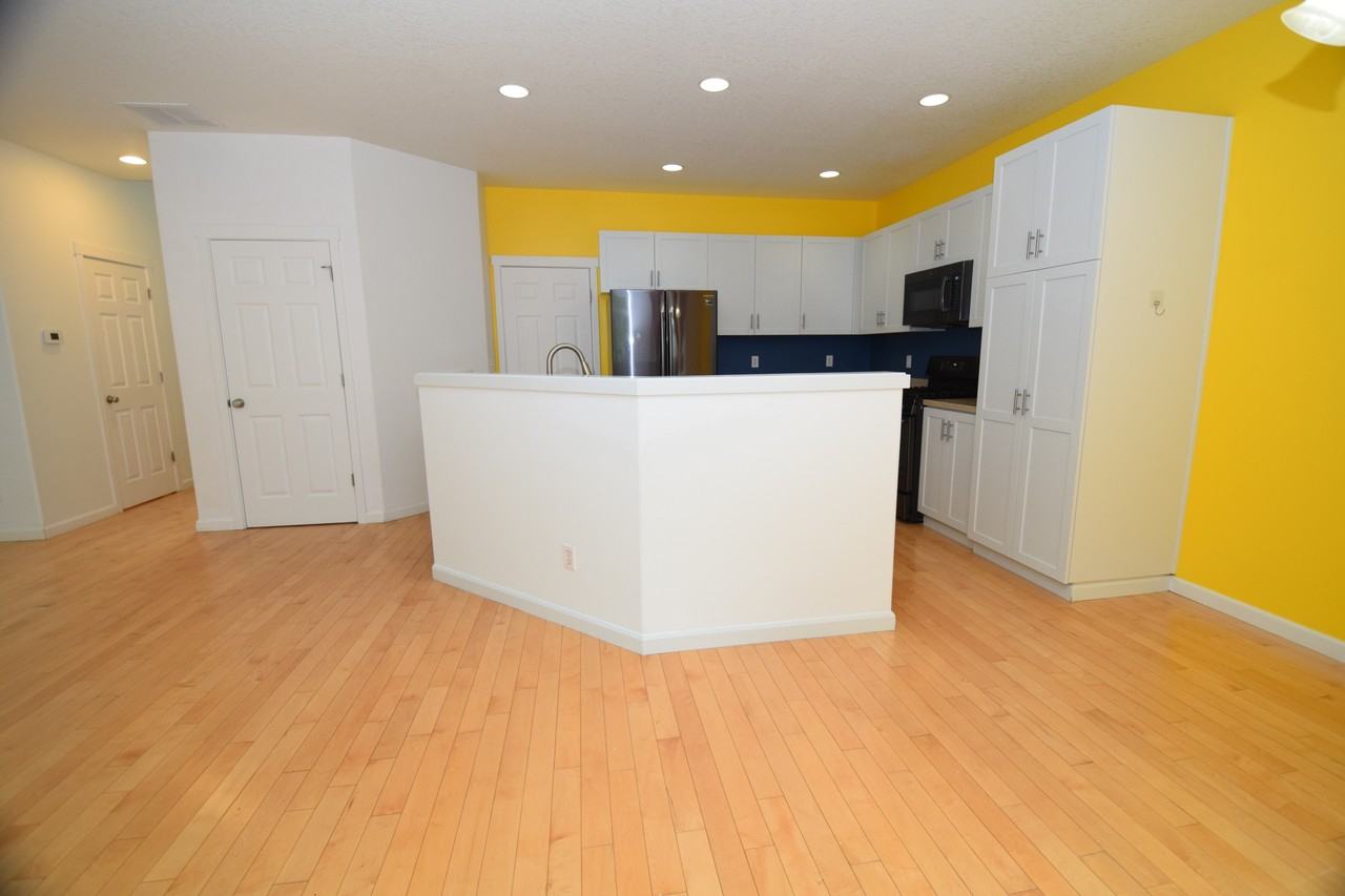 432 Ne 57th Ave #1 - Photo 6 of 36