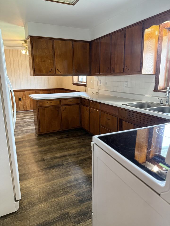223 James St Rear #REAR - Photo 3 of 9
