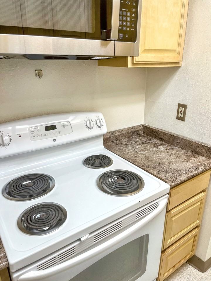 4620 Reka Dr #B2 - Photo 5 of 10