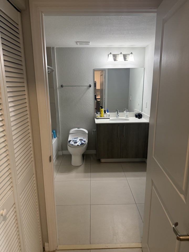 950 Southwest 57th Avenue #413 - Photo 3 of 19