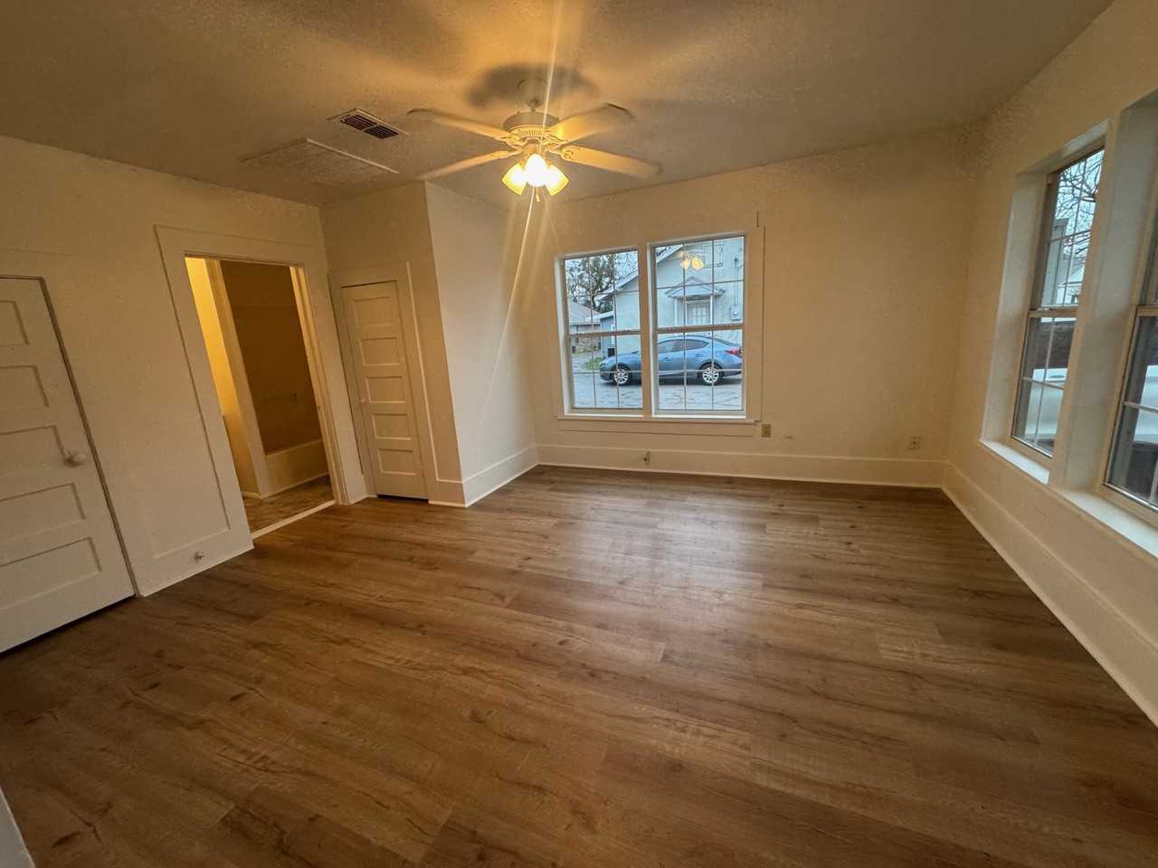 467 N Paddock St #1 - Photo 3 of 17