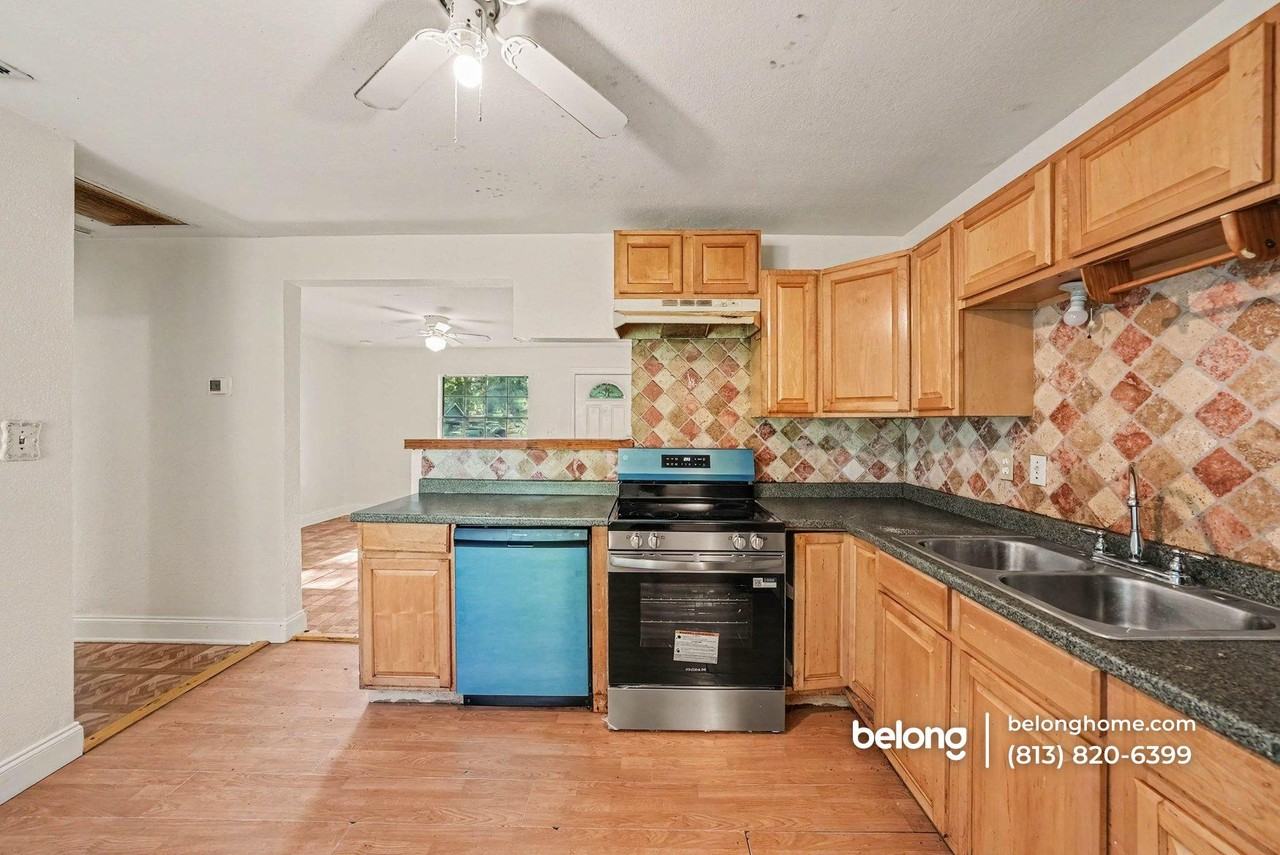 6719 N 11th St - Photo 7 of 15