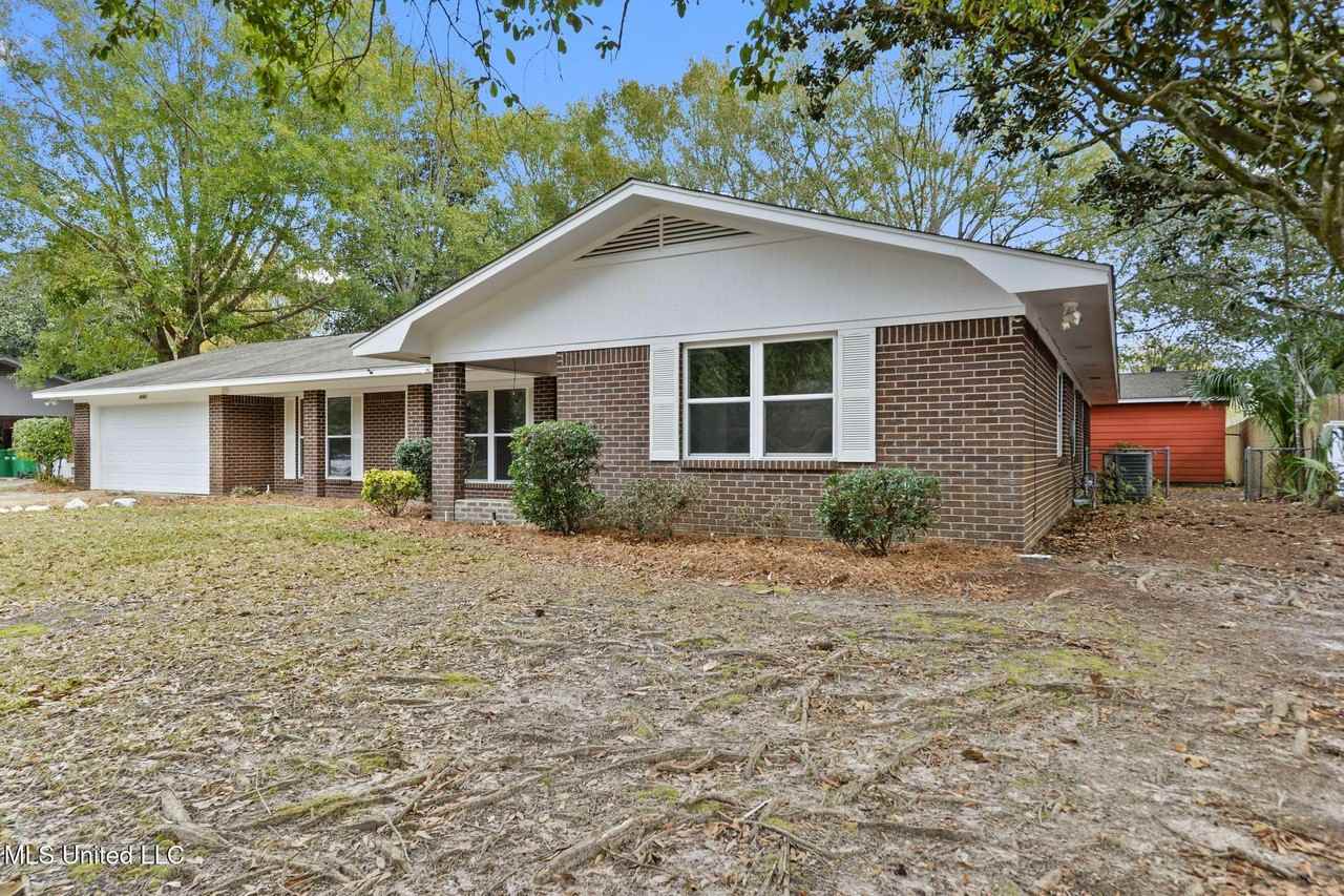 6104 Gruich Cir - Photo 2 of 28