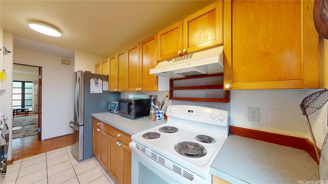 663 Kalaau Pl - Photo 5 of 23