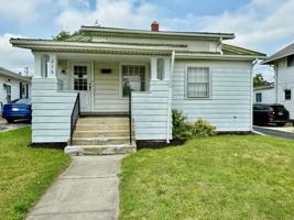 featured image of 216 18th St