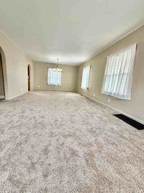 216 18th St - Photo 4 of 14