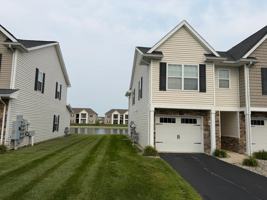 featured image of 4703 Lakeside Dr