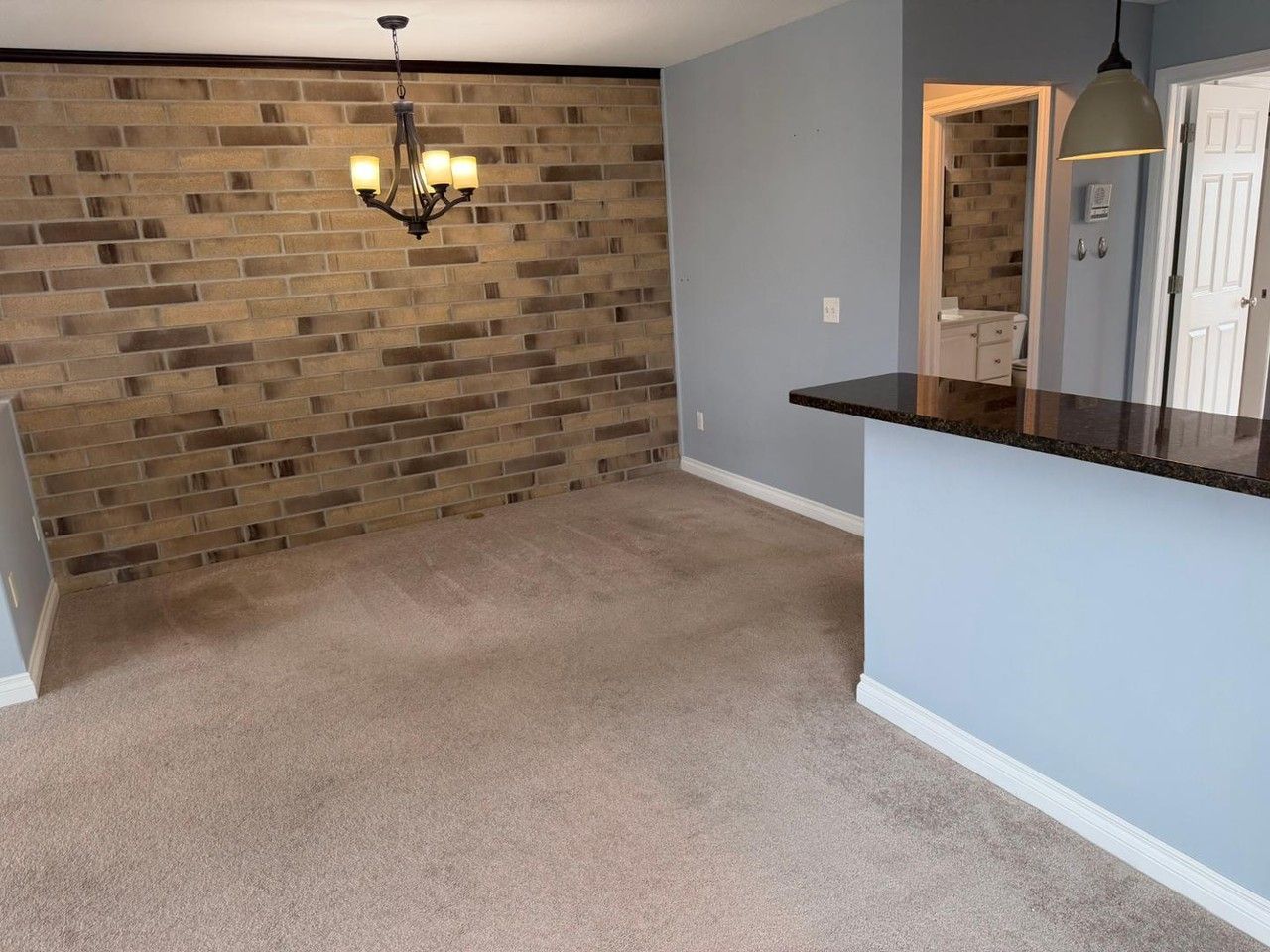 4703 Lakeside Dr - Photo 7 of 16