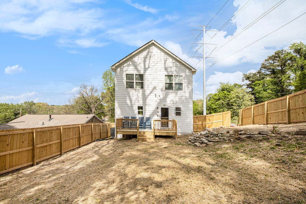 260 Aurora Ave Nw - Photo 5 of 28