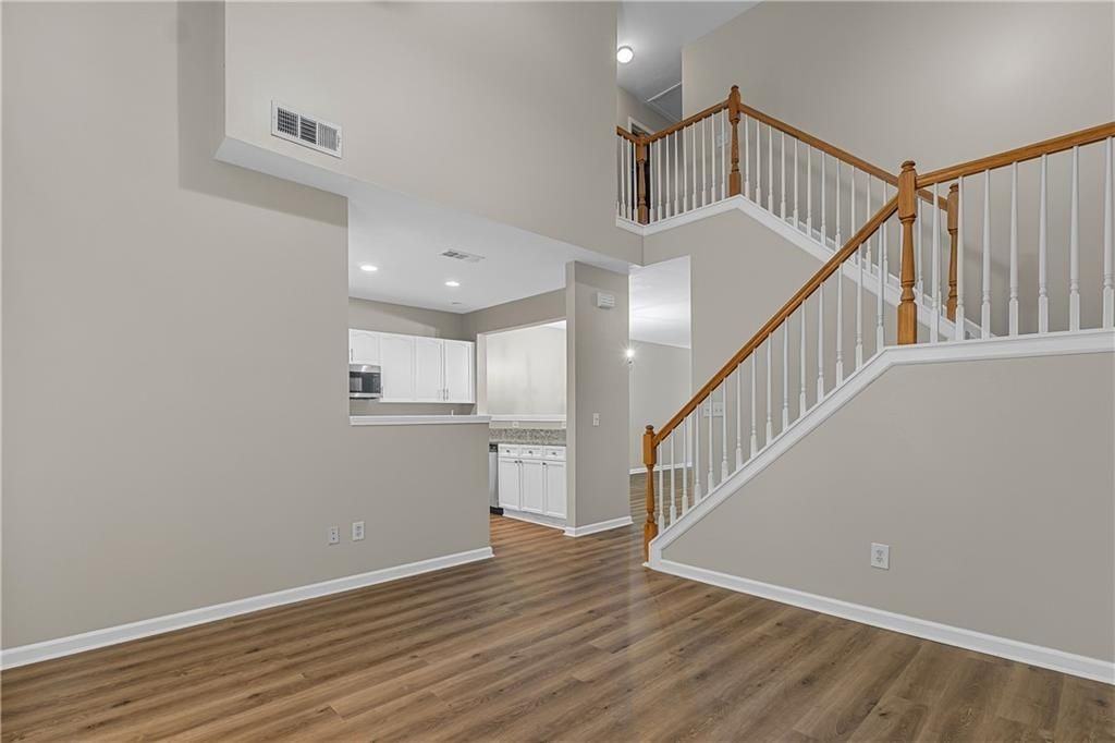 406 Mcafee Ct Nw ##13 - Photo 5 of 27