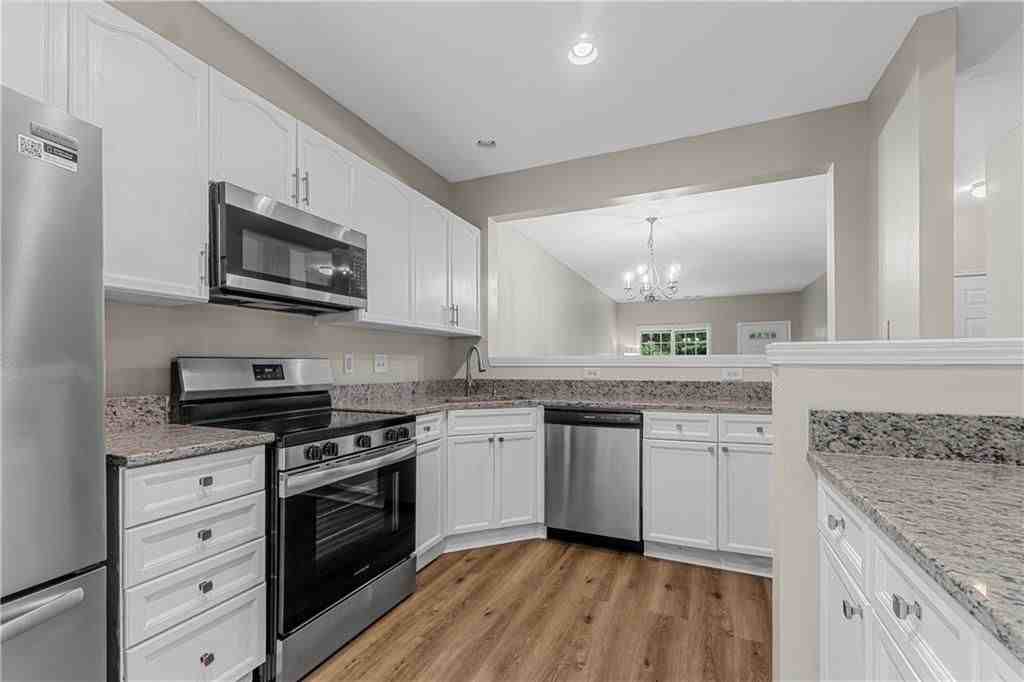 406 Mcafee Ct Nw ##13 - Photo 7 of 27