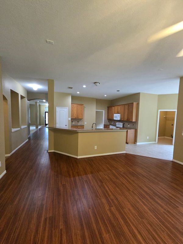 18330 Wild Lilac Trl - Photo 4 of 10