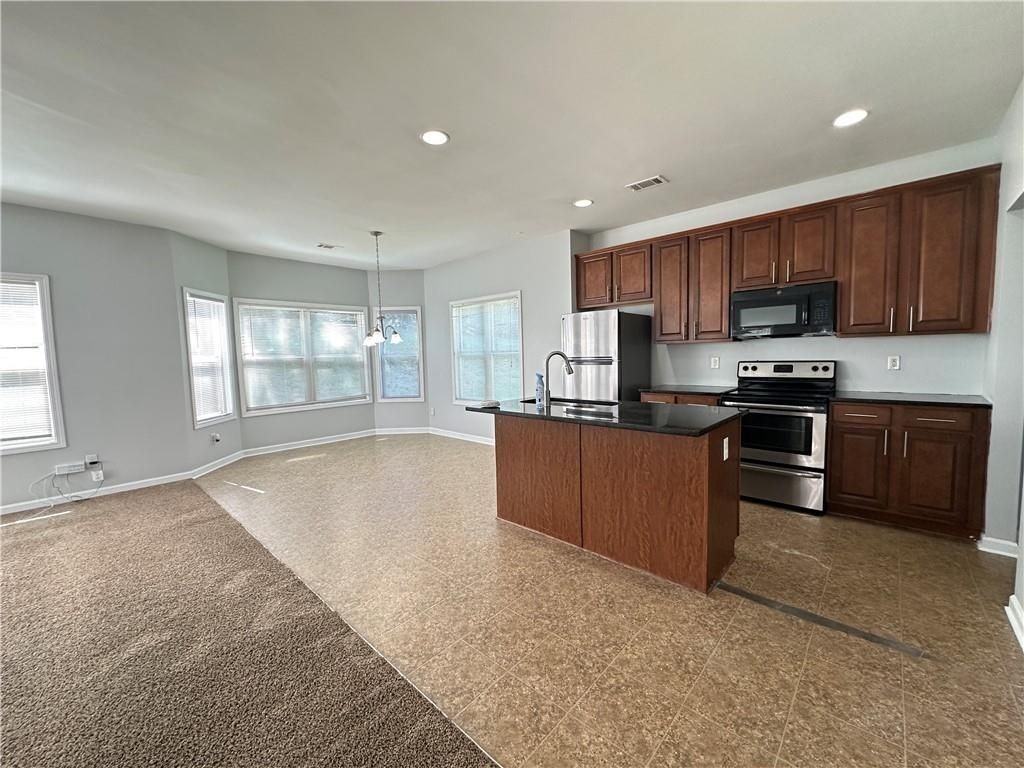 1129 Ida Woods Ct - Photo 7 of 28