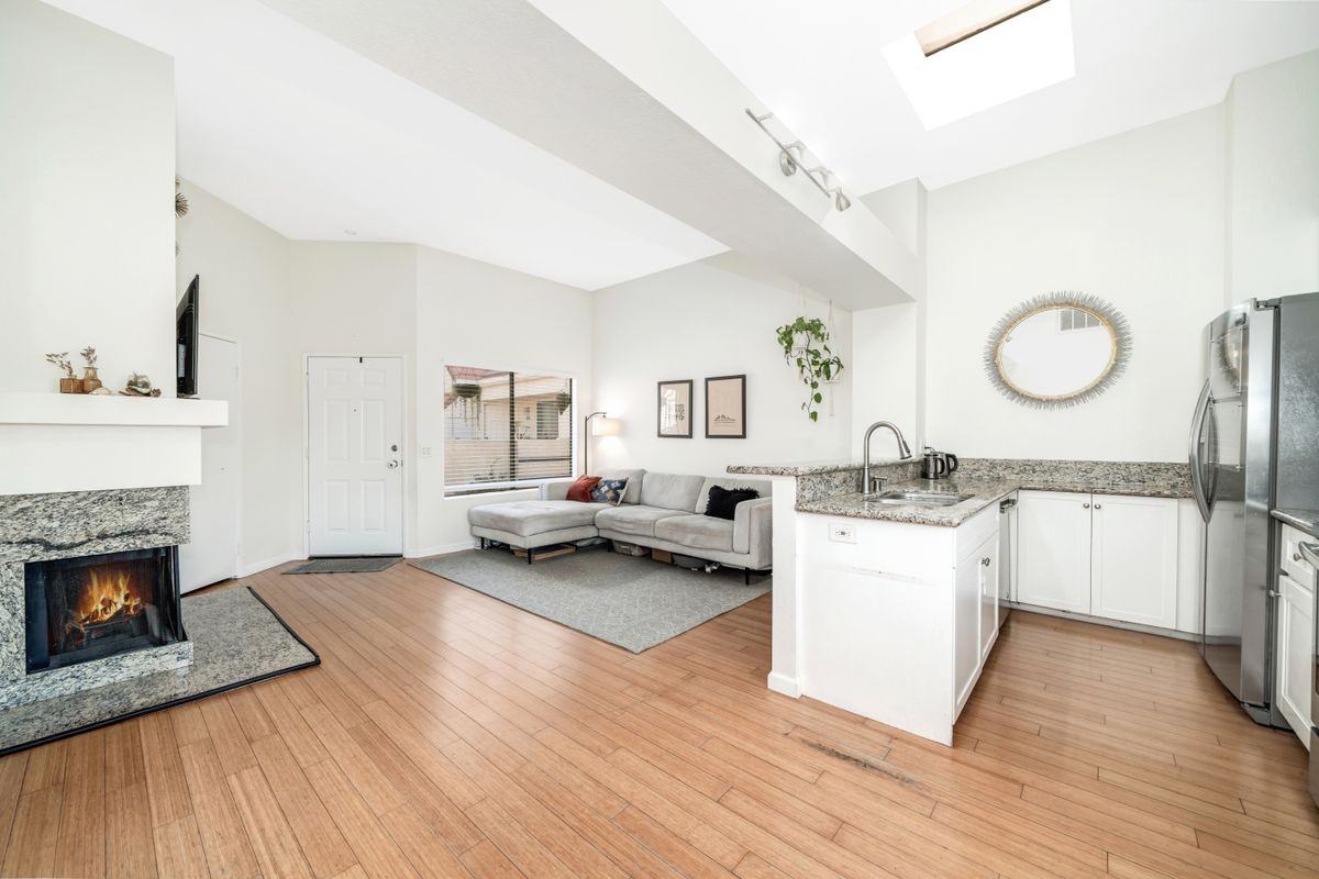 61 Pearl - Photo 6 of 23