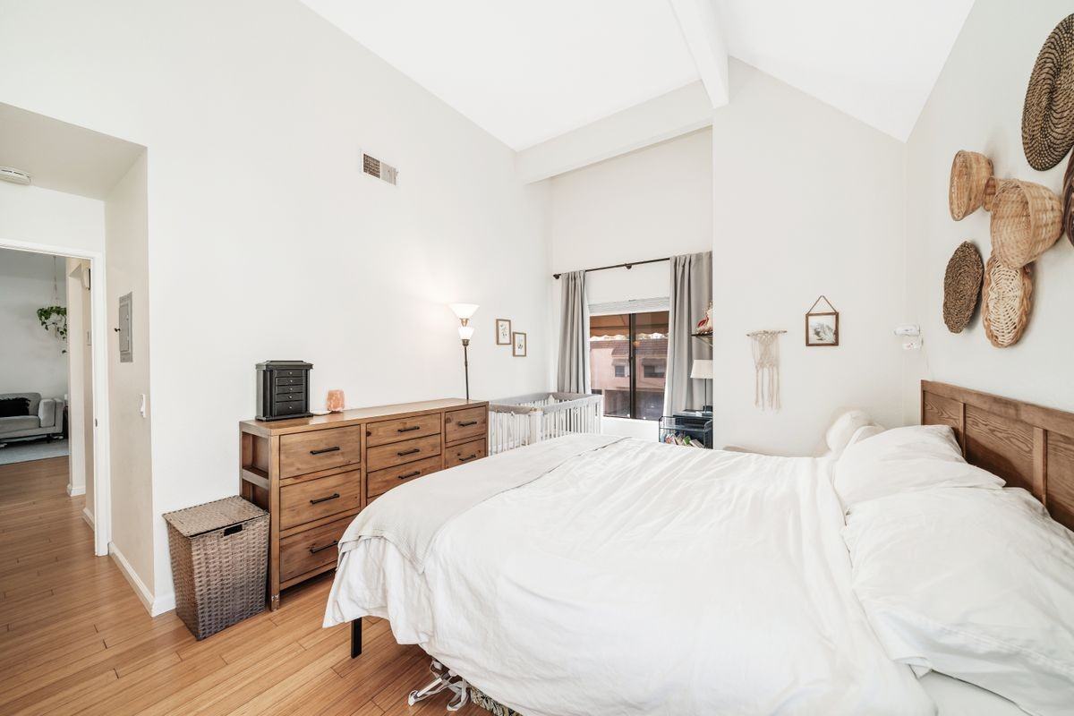 61 Pearl - Photo 7 of 23