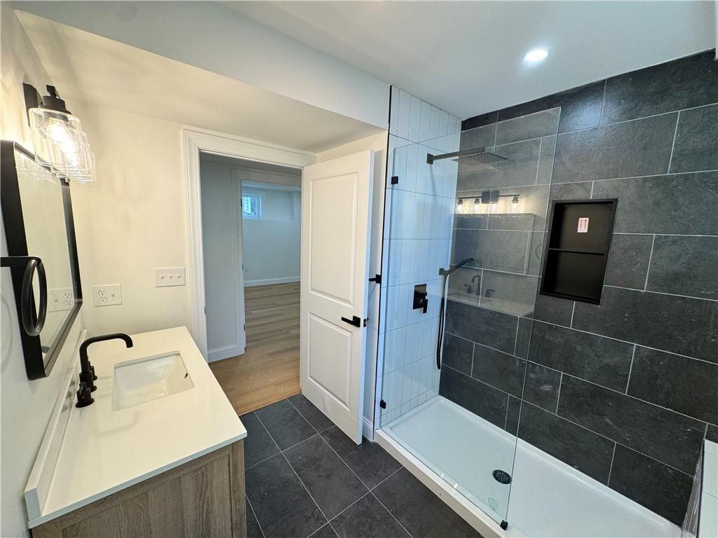 11 Brinkley St ##1 - Photo 3 of 15