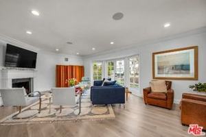 featured image of 751 Westholme Ave