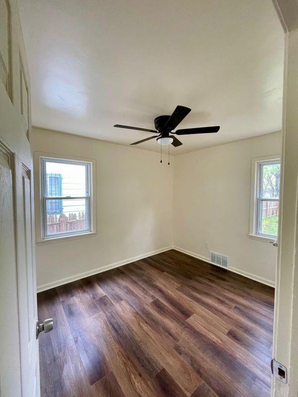 20495 Mendota St - Photo 6 of 14