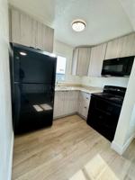 featured image of 420 W 20th St #3