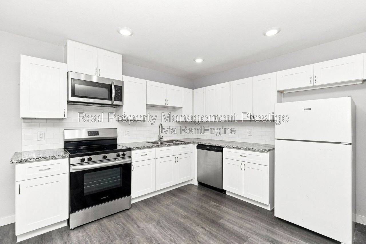8216 Richland Dr #B - Photo 5 of 10