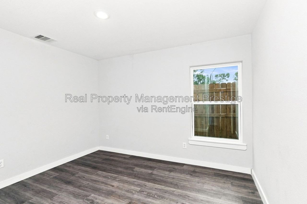 8216 Richland Dr #B - Photo 6 of 10