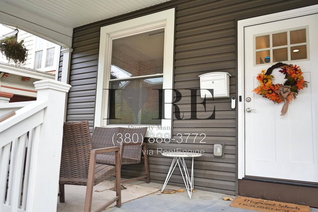 148 N Monroe Ave - Photo 3 of 34